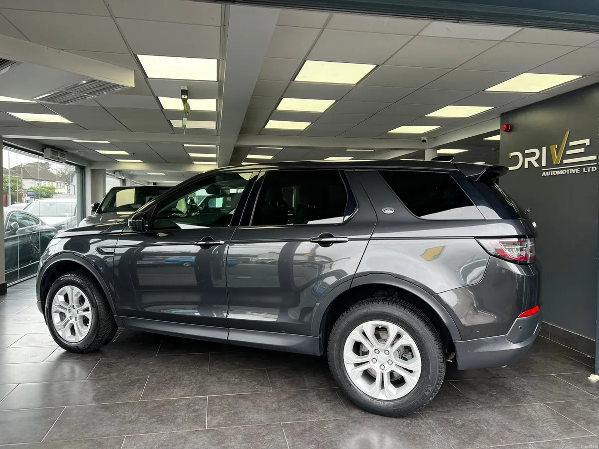 Land Rover Discovery Sport 2020 R Dynamic - Image 2