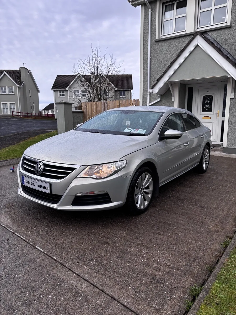 2009 VW Passat CC - Image 2