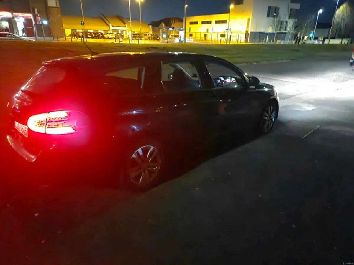 2015 Peugeot 308 - Image 3