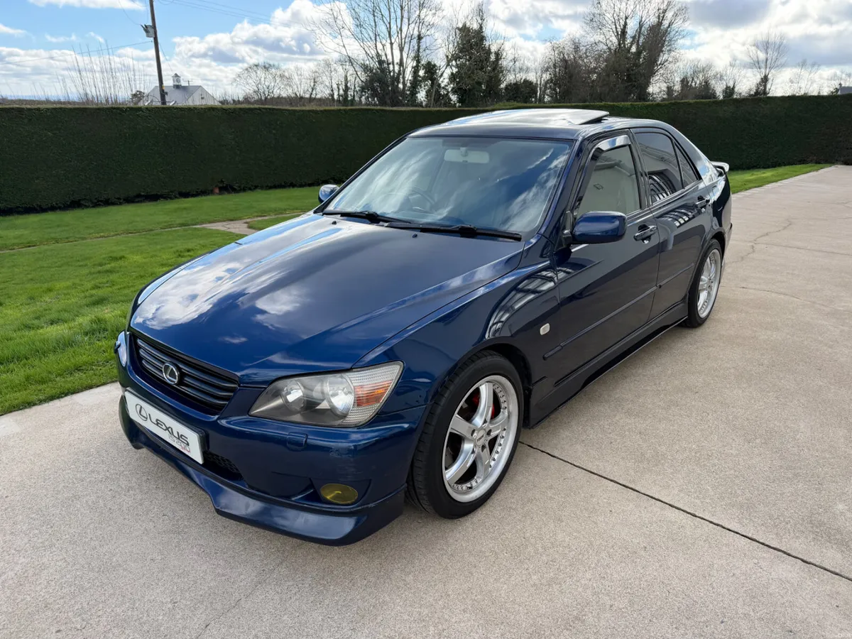 2004 LEXUS IS200 SE AUTO | EXTRAS - Image 1