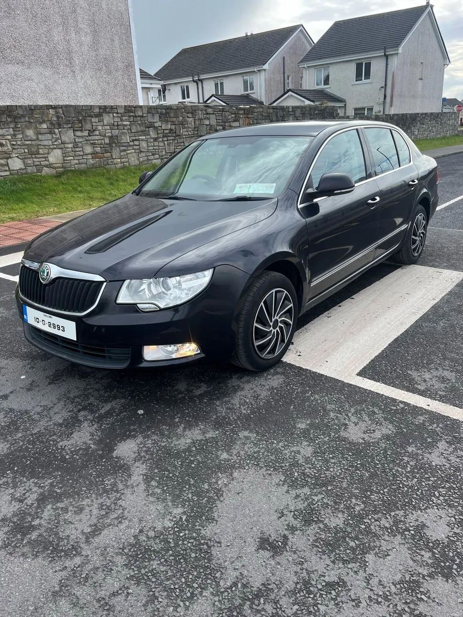 Skoda superb 2010 1,9 Diesel Nct until October 26 - Image 4