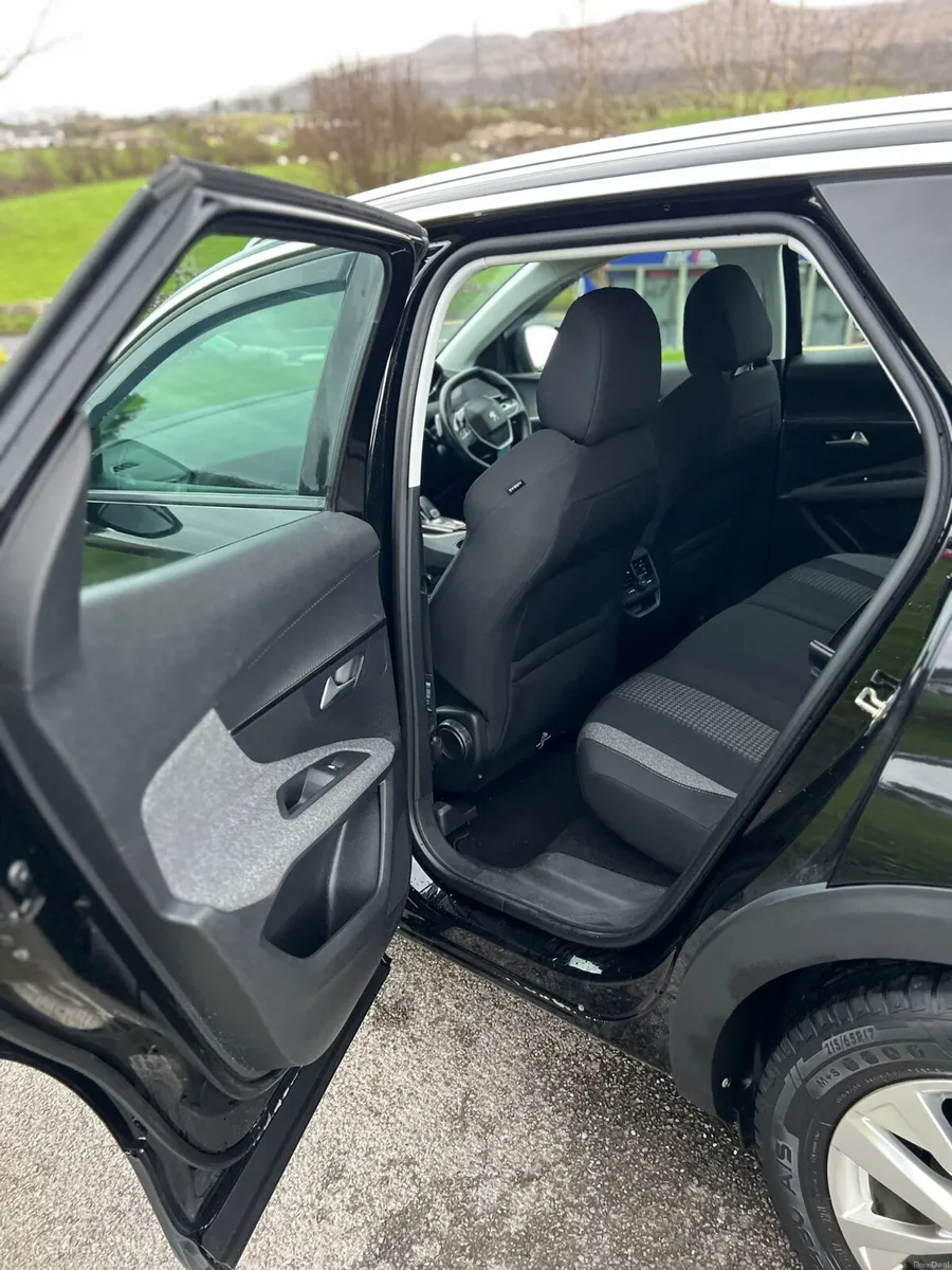 Peugeot 3008 2017 auto diesel - Image 4