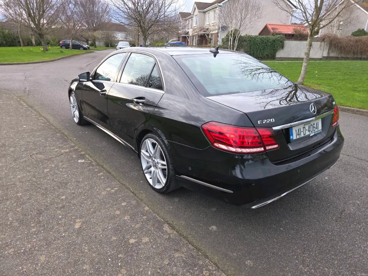 Mercedes-benz e220 - Image 3