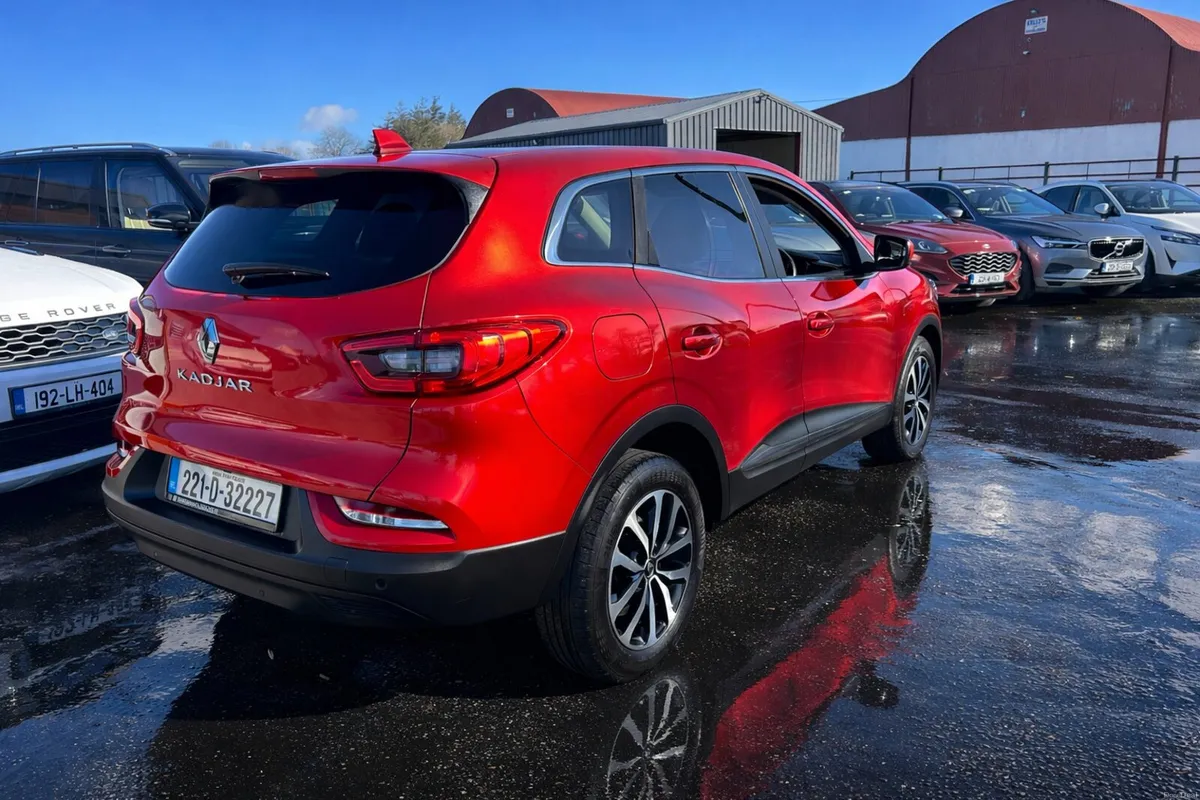 221 Renault Kadjar AUTOMATIC  TCE EQUILIBRE 140 - Image 2