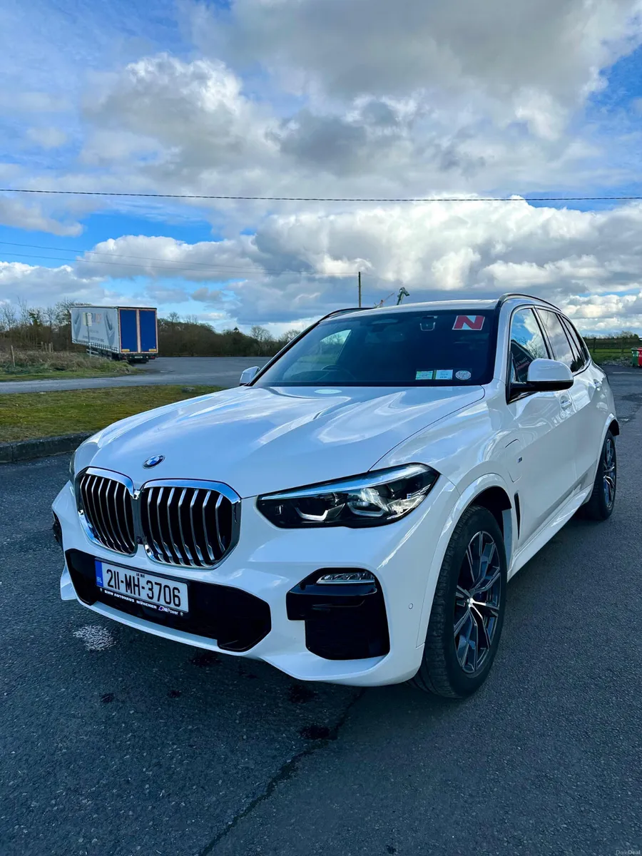 BMW X5 2021 45e  M Sport 3.0L Petrol Hybrid - Image 6
