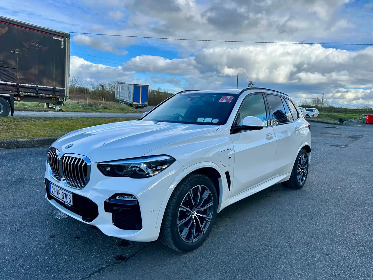 BMW X5 2021 45e  M Sport 3.0L Petrol Hybrid - Image 4