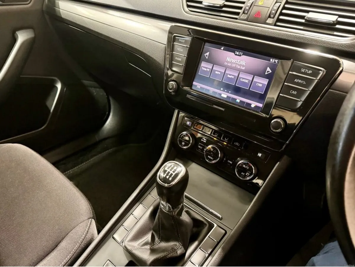 Skoda Superb ACTIVE 1.6 TDI 120HP 4DR - Image 4