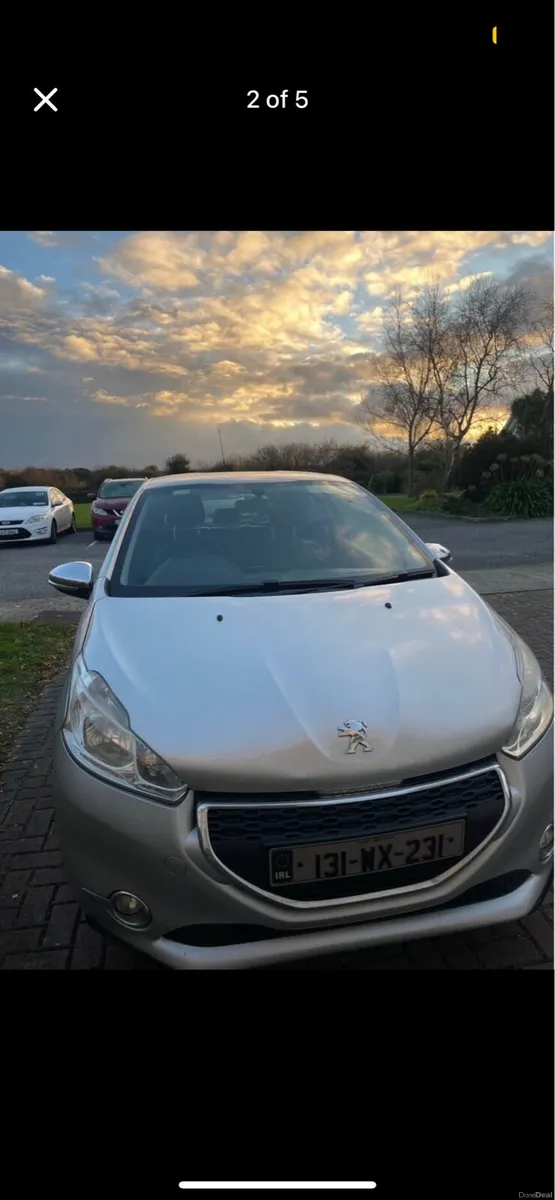 Peugot 208 - Image 2