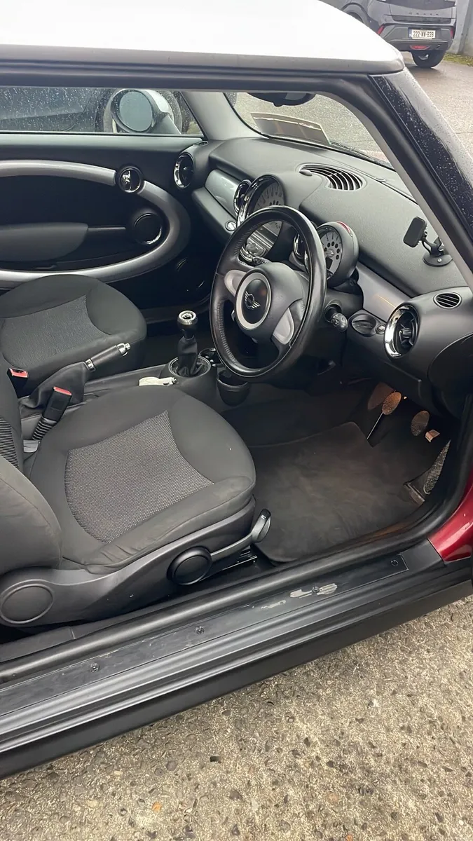 Mini Cooper 2007 - Image 2