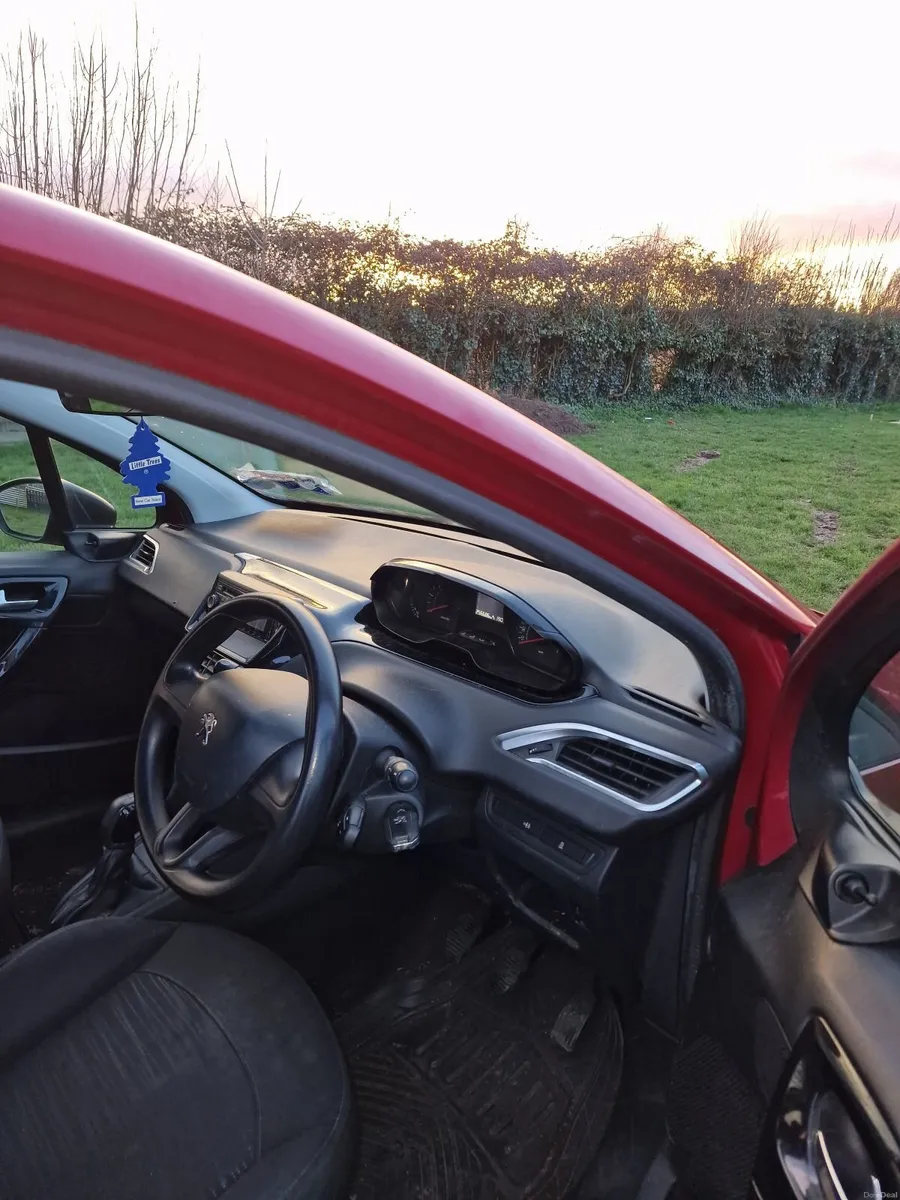 Peugeot 208 2013 - Image 1