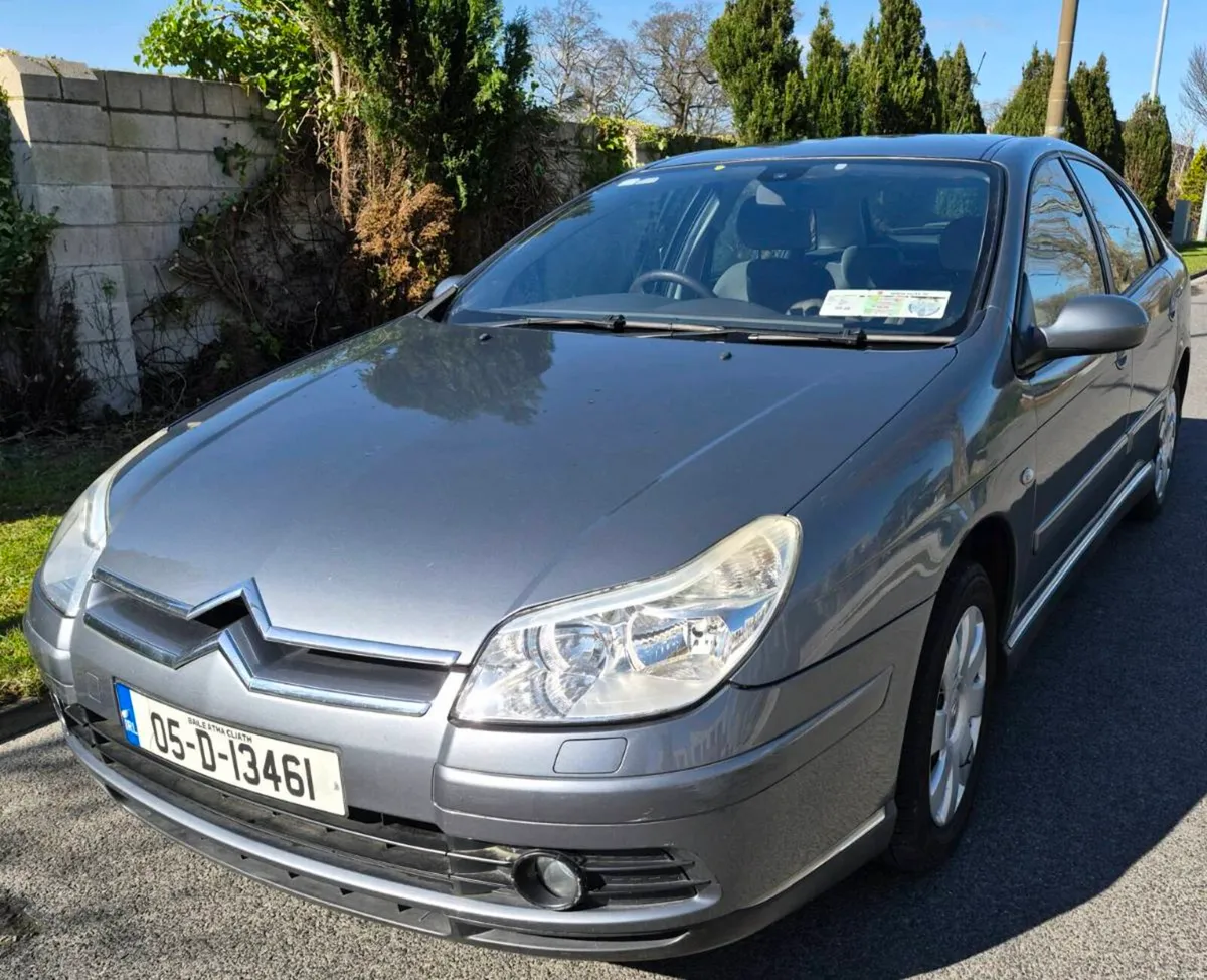 Citroen C5. NEW NCT. Rare Petrol Hatchback. - Image 3