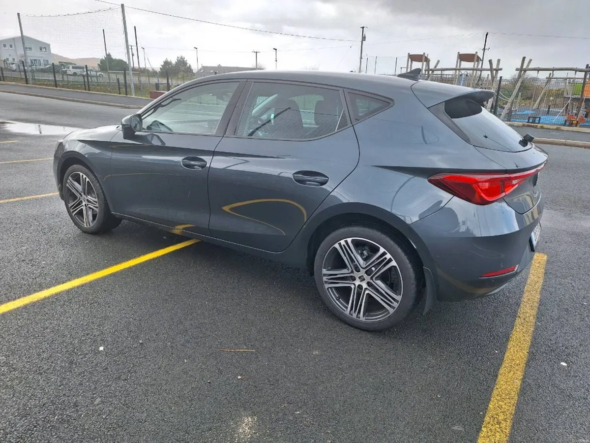 Seat Leon 2.0TDI 115HP SE+ (Over 4K of Extras) - Image 3