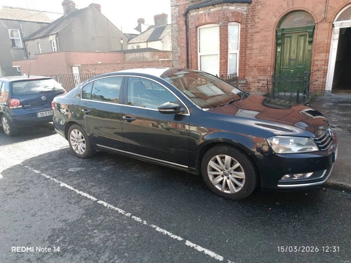 VW Passat 2012 - Image 2
