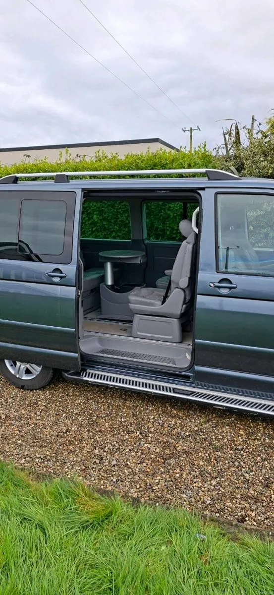Volkswagen Caravelle - Image 4