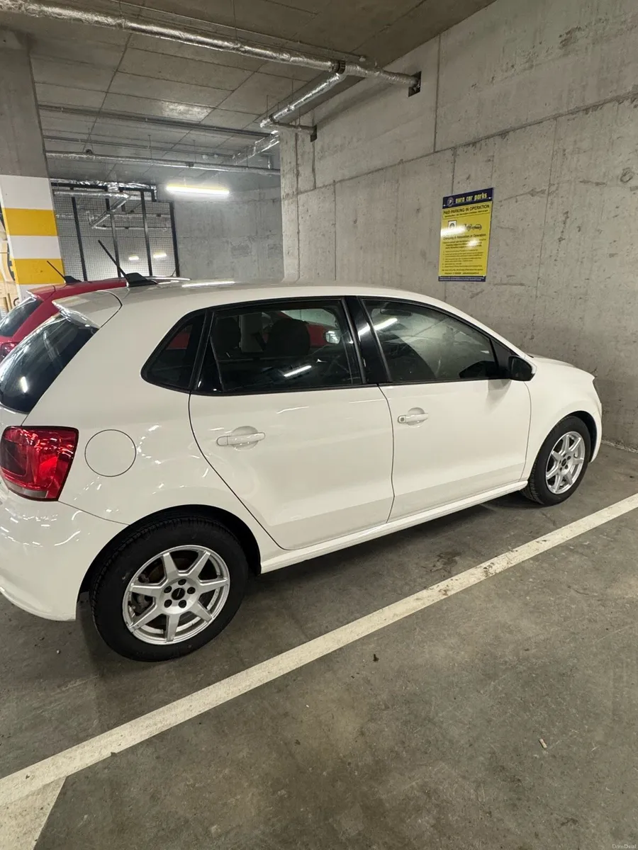 VW POLO 1.2 TSI 2014 AUTO 2 Keys 47,000KM ! - Image 3