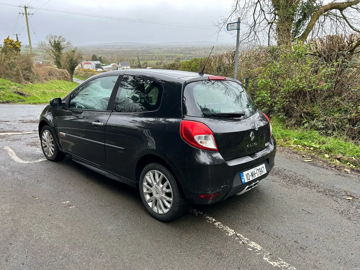 2010 Renault clio 1.2 petrol - Image 3