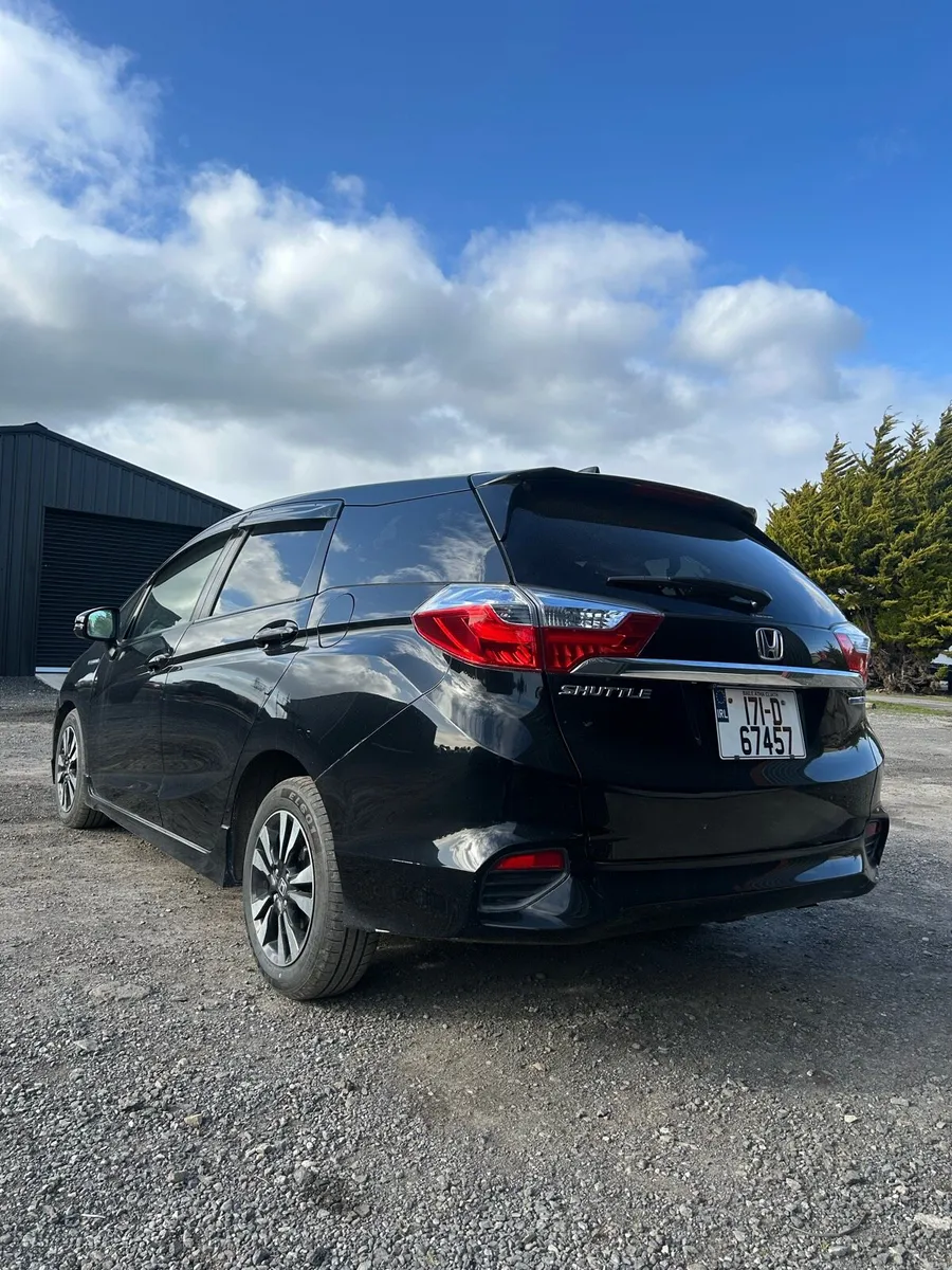 Honda Shuttle 2017 1.5 Hybrid - Image 4