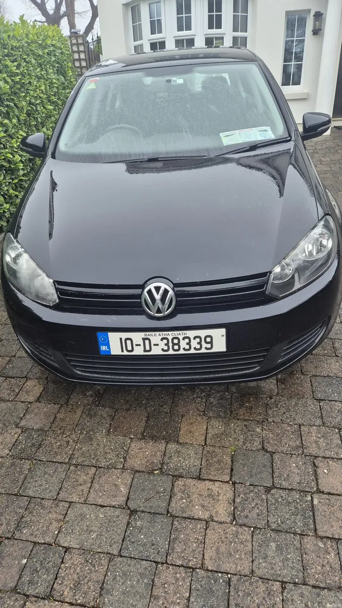 Volkswagen Golf 2010 - Image 2