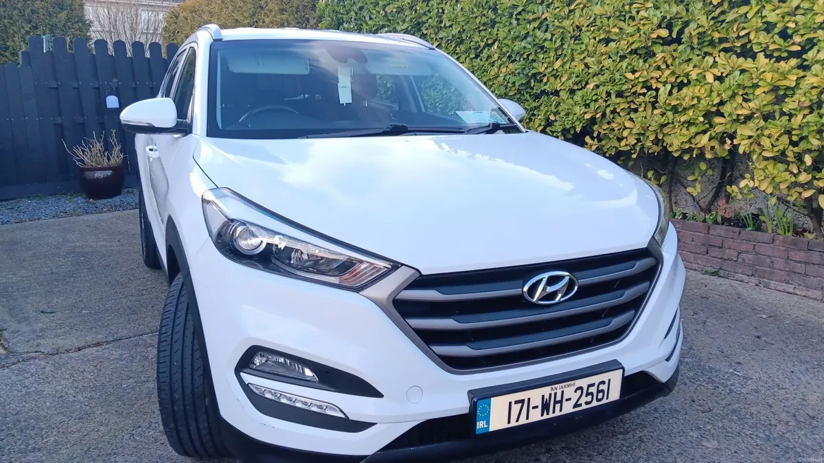 Hyundai Tucson 2017 LOW MILEAGE, Lady Owner - Image 4