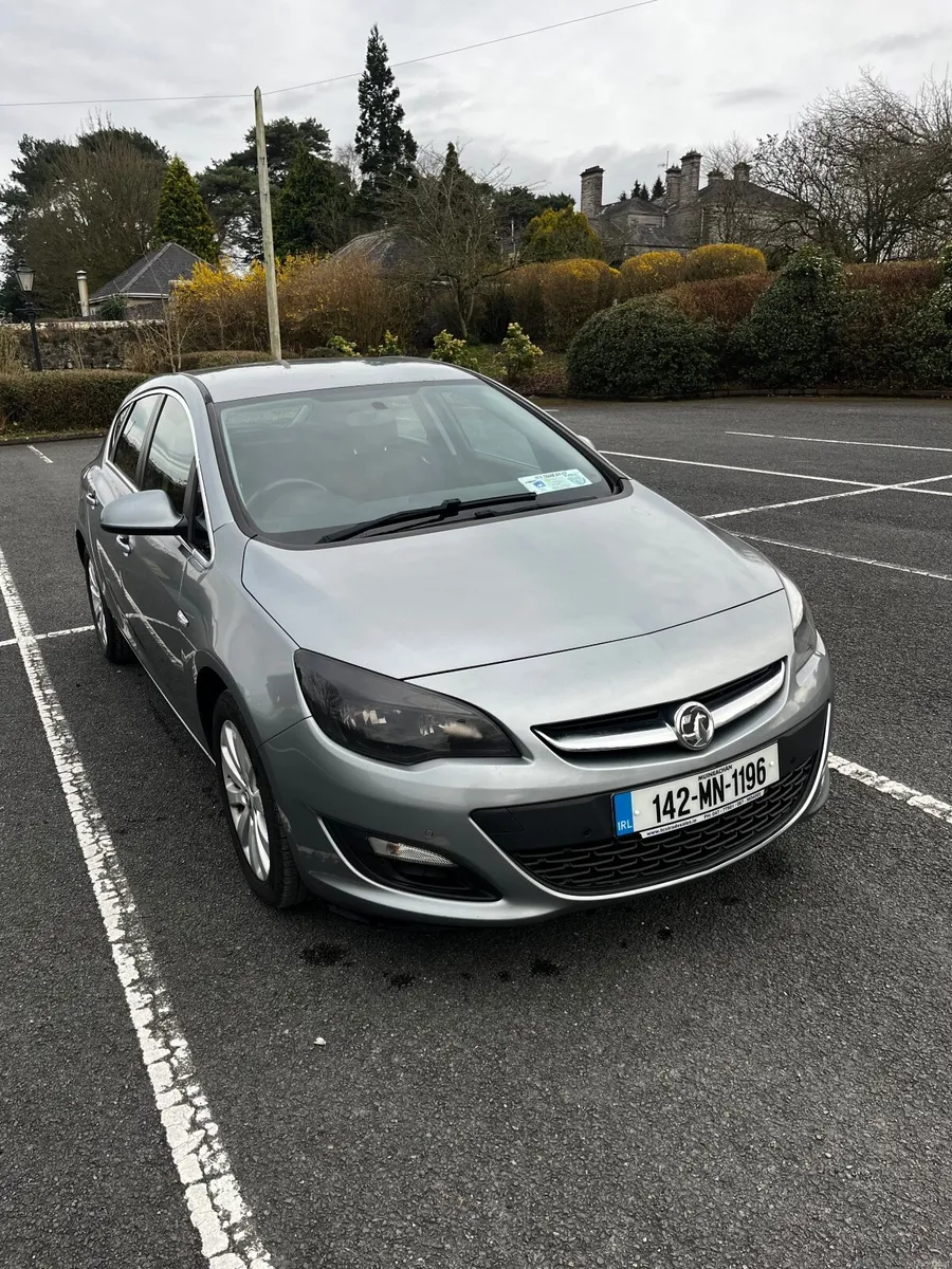 Vauxhall Astra 2014 - Image 1