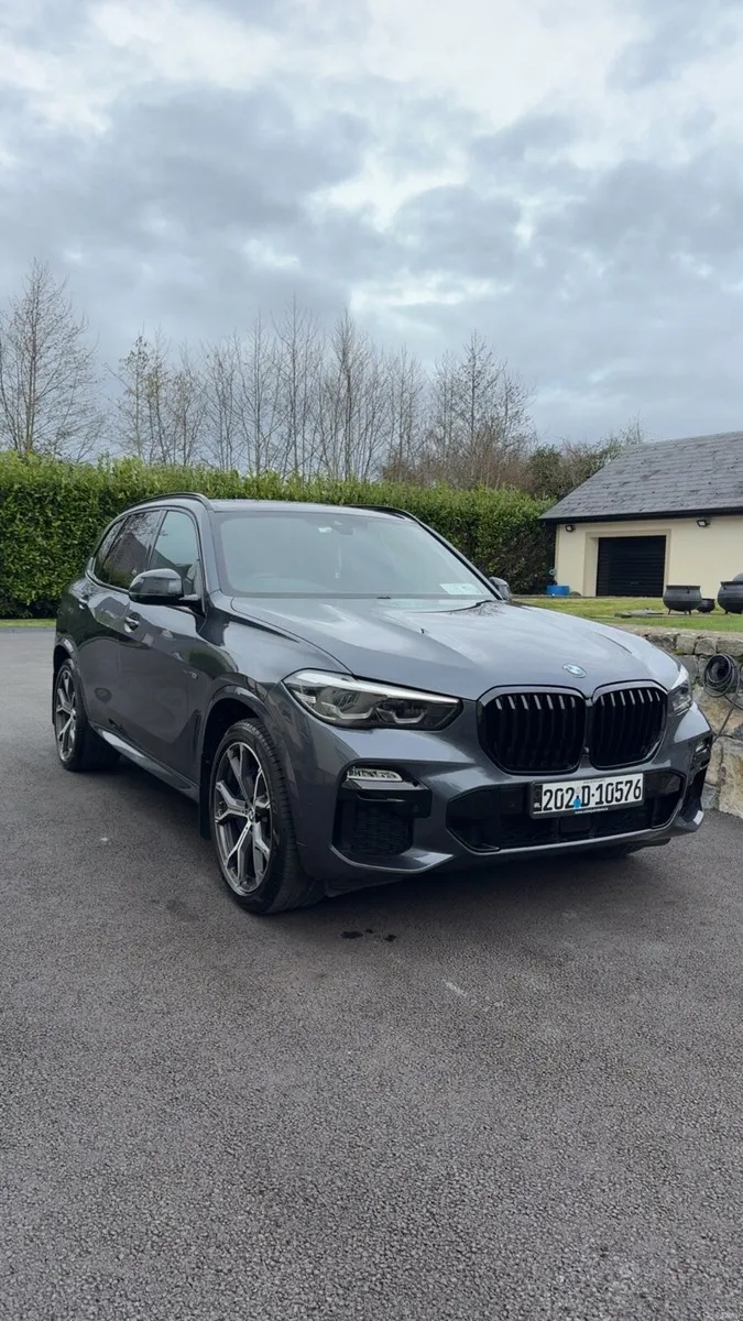 BMW x5 45e very low kms - Image 2