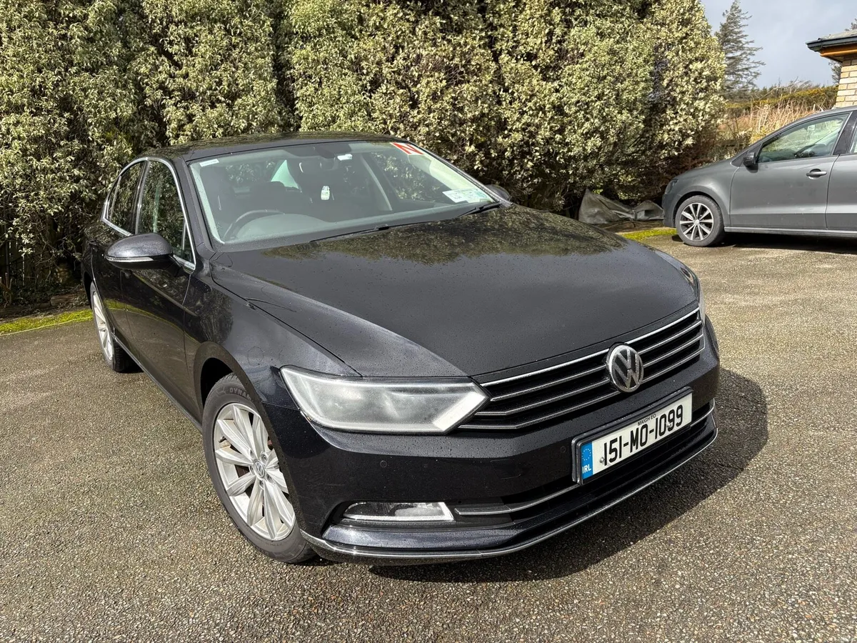 Volkswagen Passat - Image 1