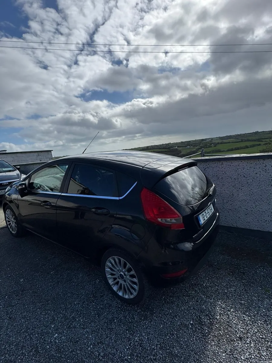 2012 Ford Fiesta 1.4 TDCi Titanium - Low KM - Image 3
