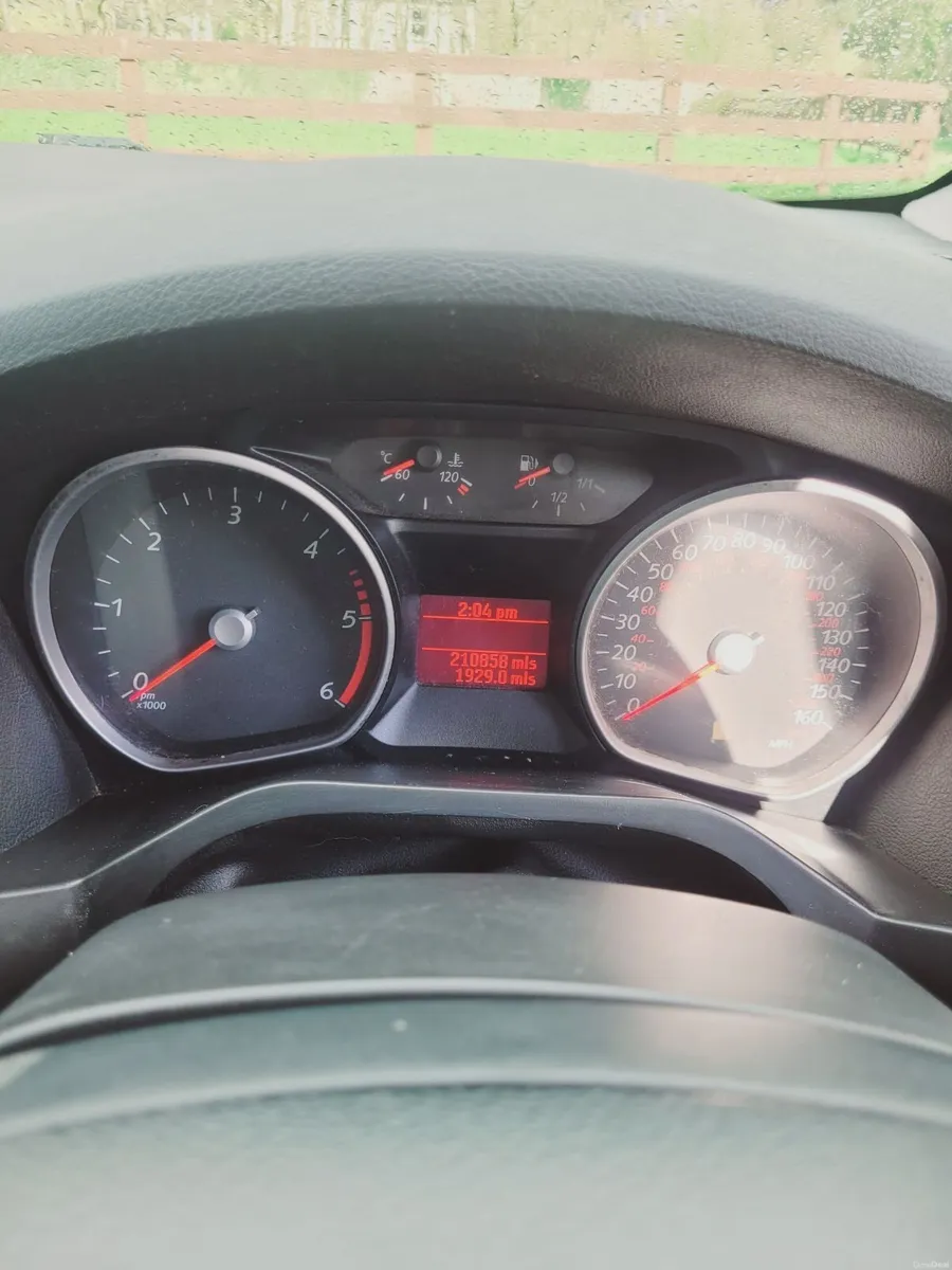 Ford Galaxy 2011 - Image 4