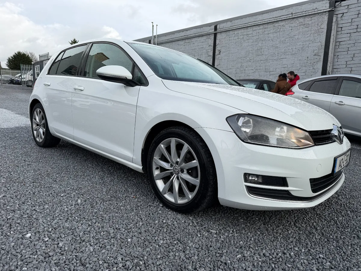 2014 (142) Volkswagen Golf 1.6 TDI Highline 110HP - Image 1