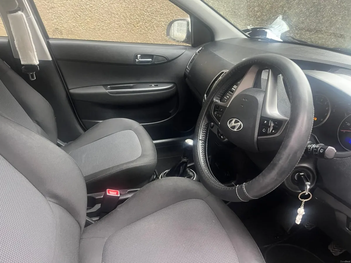 Hyundai i20 2014 - Image 4