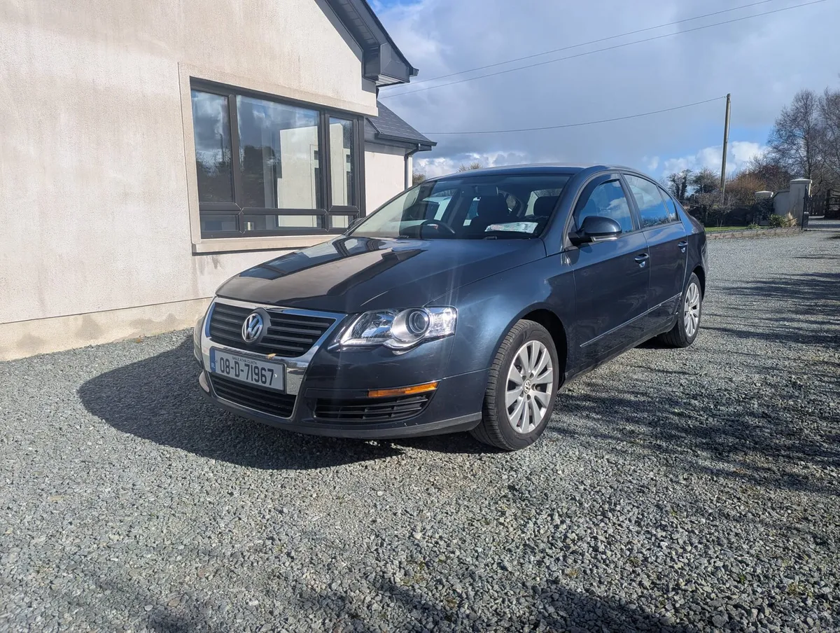 Volkswagen Passat - Image 2