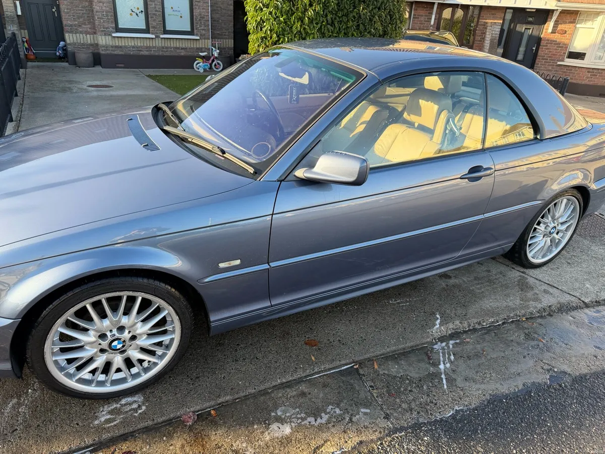 BMW convertible with hard top - Image 2