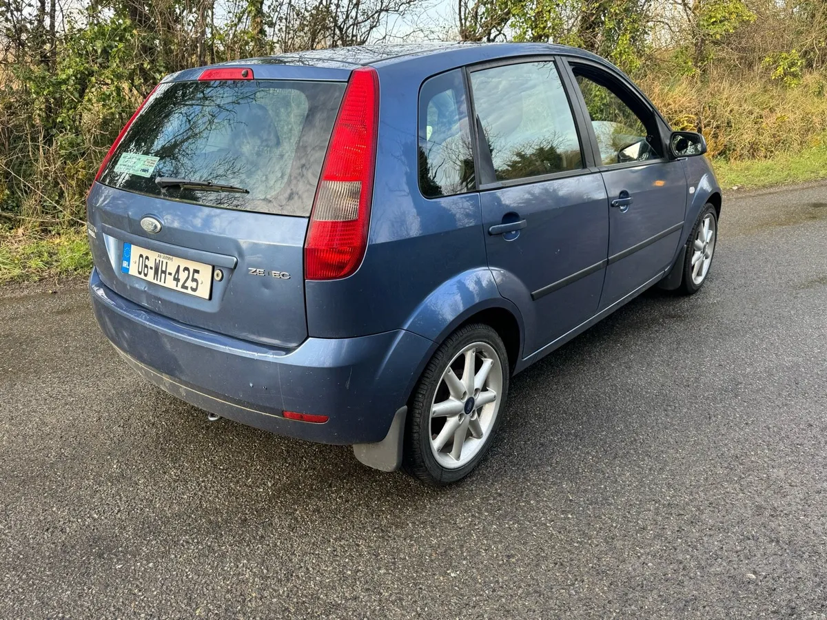 Ford Fiesta Zetec - Image 3