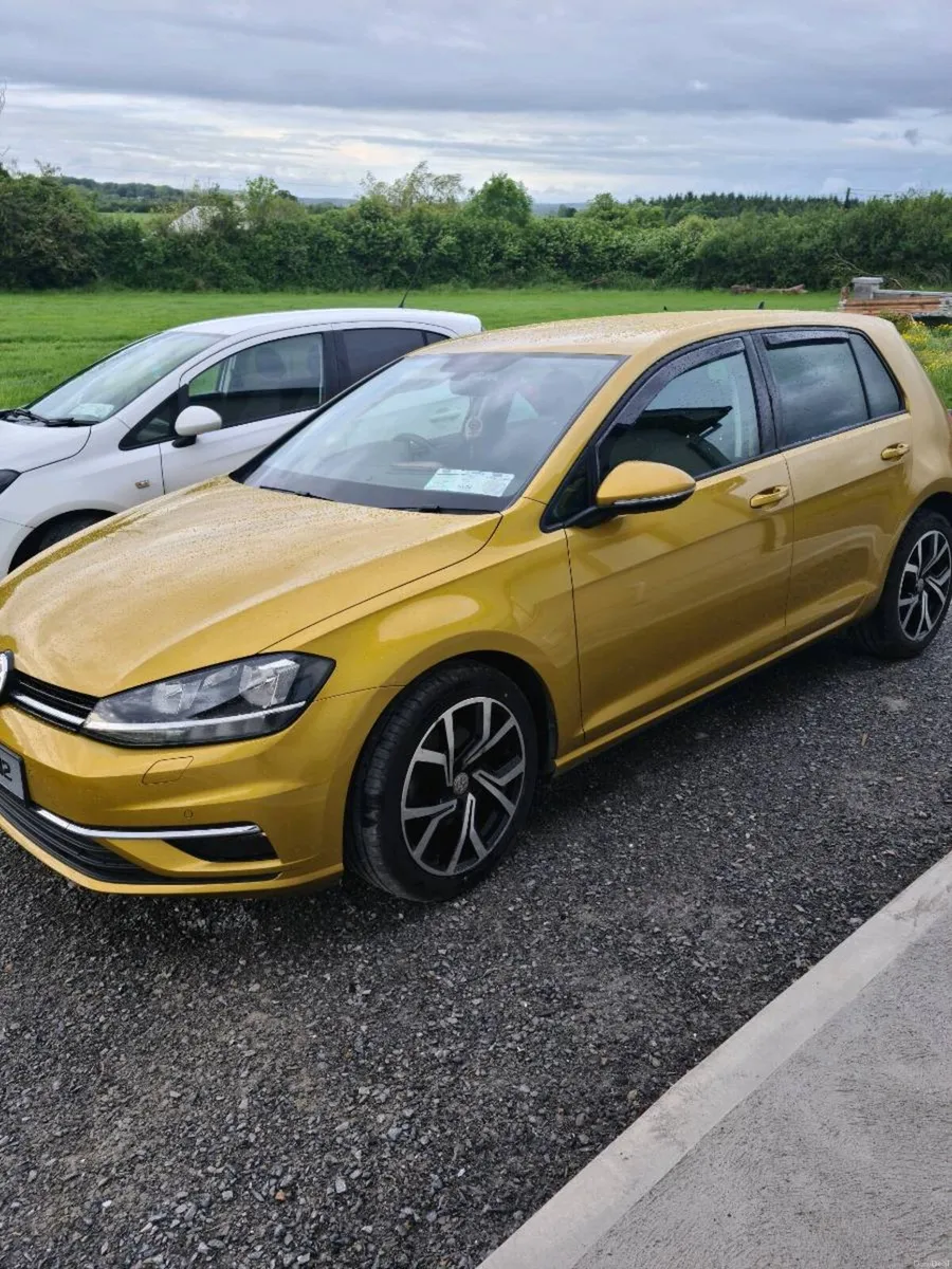 VW Golf 1.6TDI 2018 low mileage - Image 1