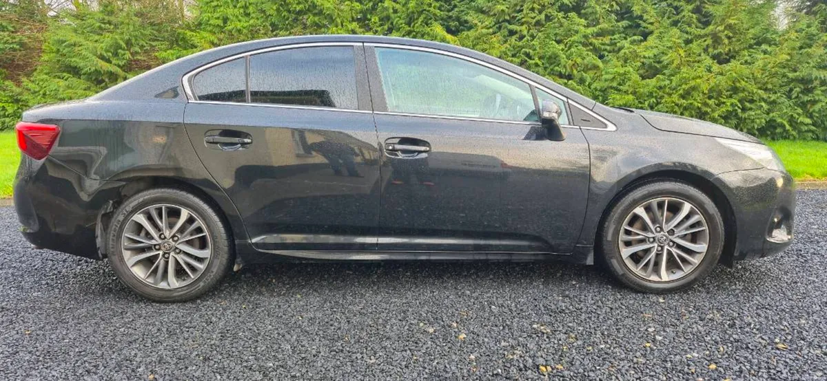 Toyota Avensis 1.6D4d Business Edition - Image 2