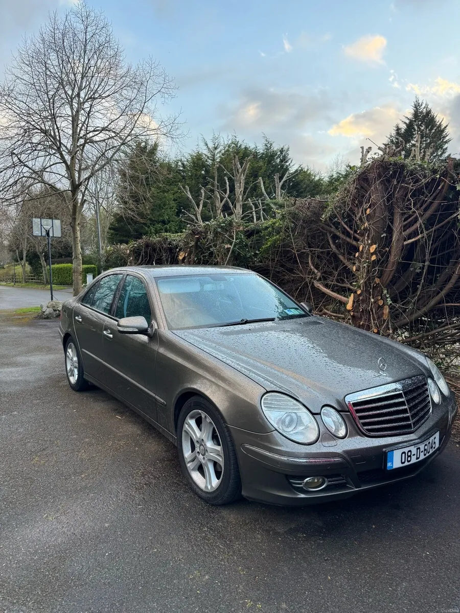 Mercedes E200 Kompressor - Image 1