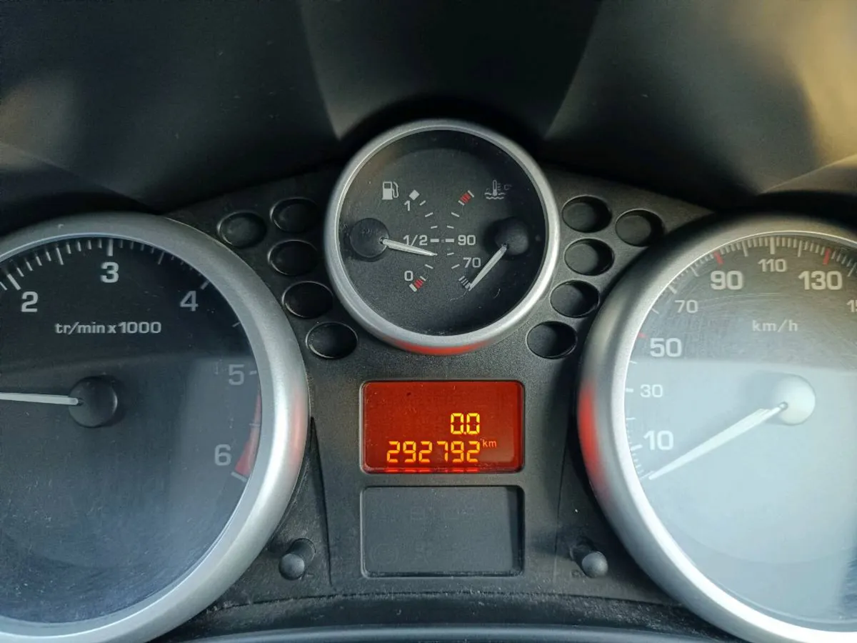 Peugeot 207 1.4 HDI - Image 4