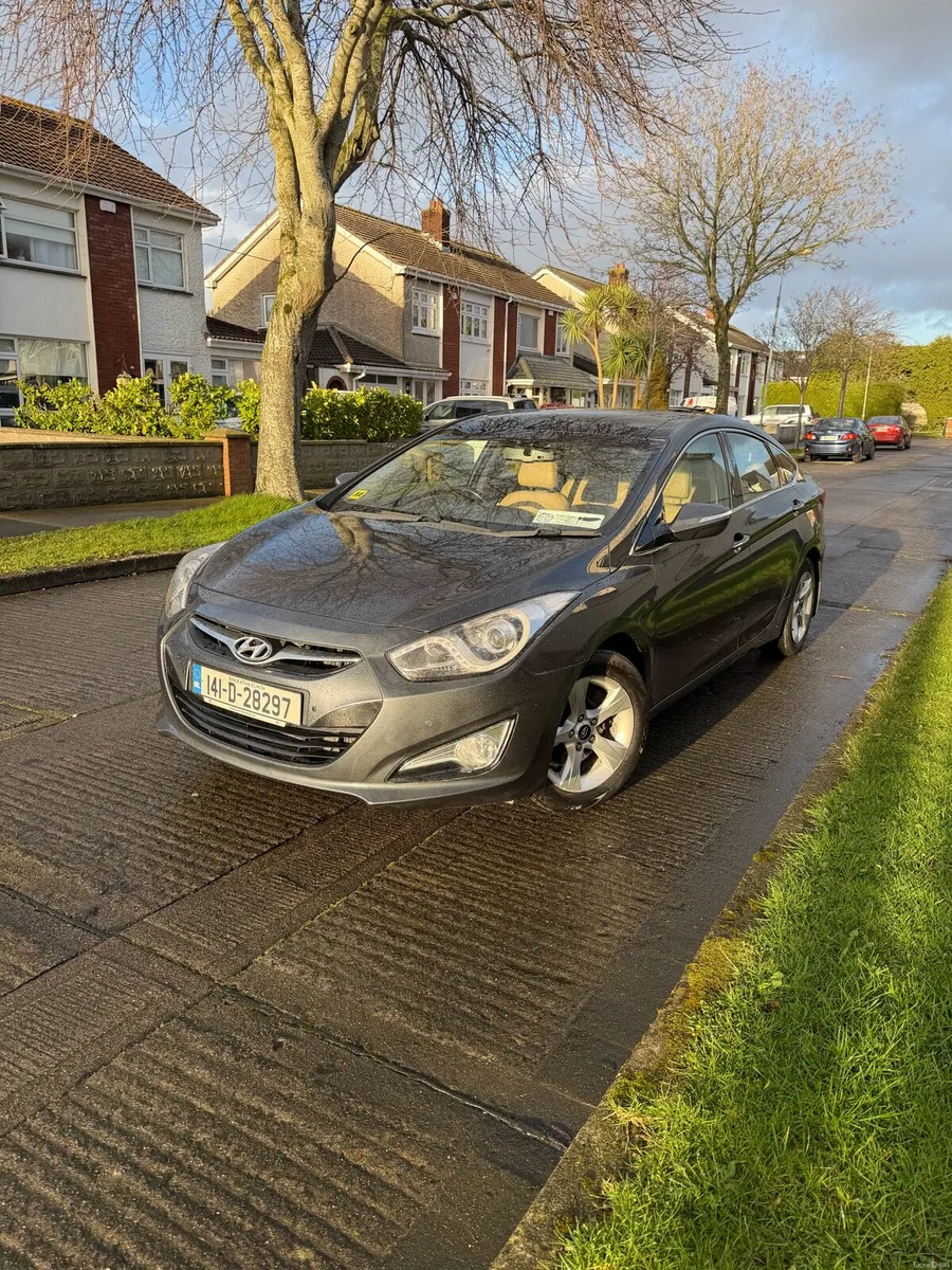 Hyundai I40 AUTOMATIC - Image 1