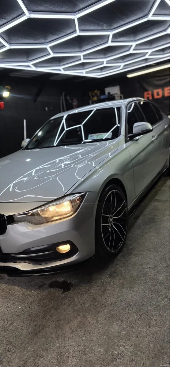 2016BMW - Image 3