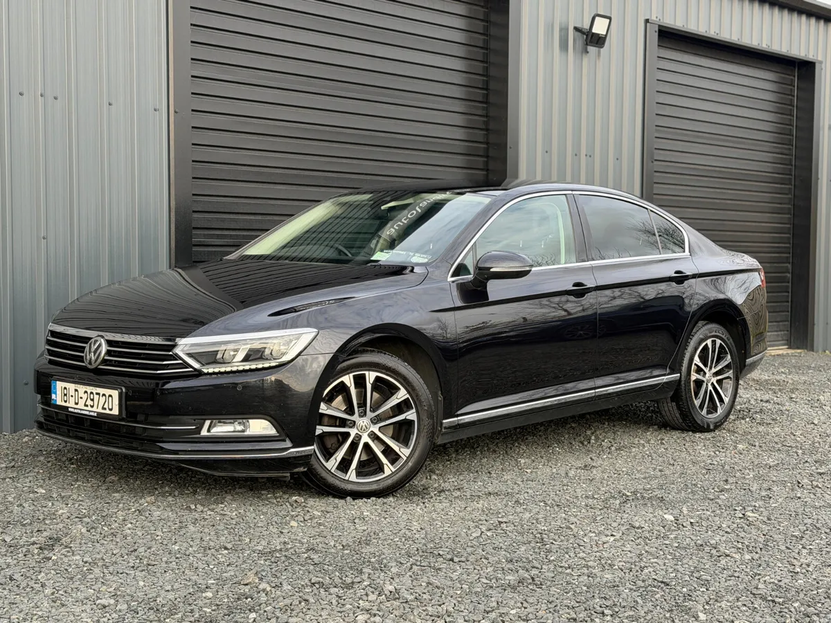 181 Volkswagen Passat High Line - Image 1