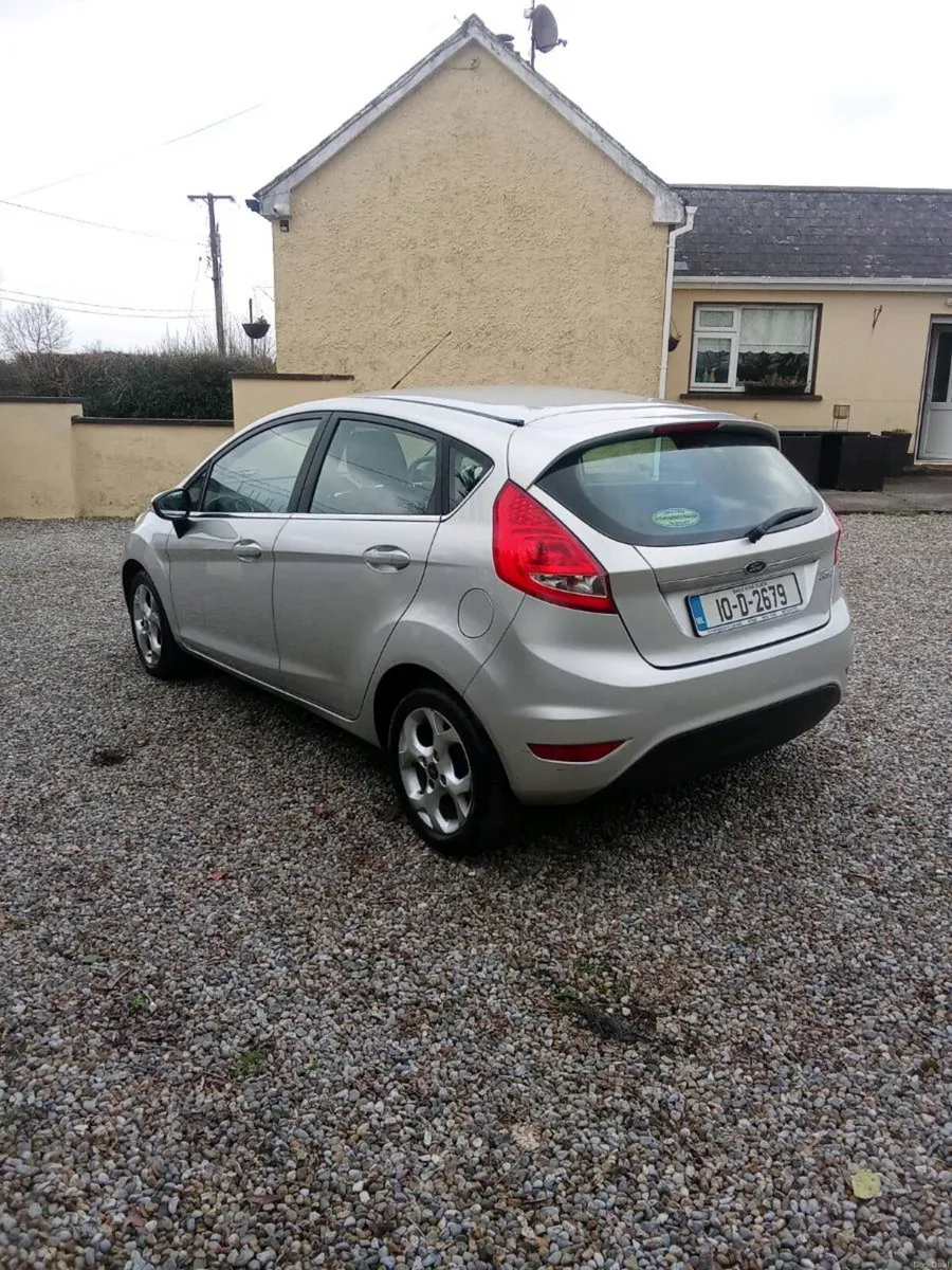 2010 Ford fiesta titanium 2/27 - Image 3