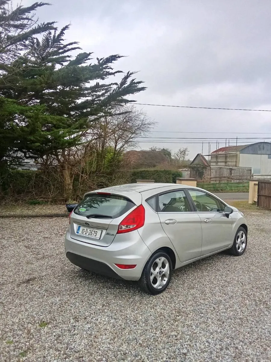 2010 Ford fiesta titanium 2/27 - Image 4