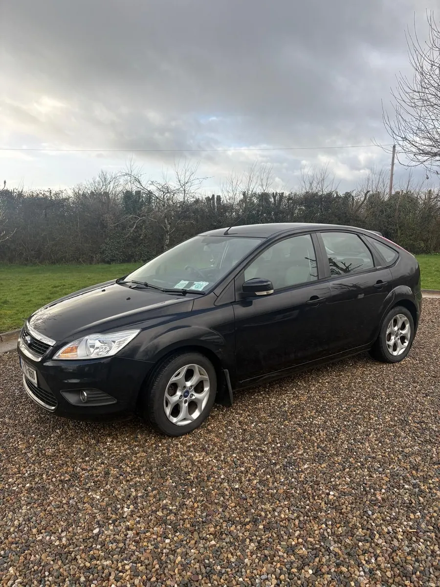Ford Focus 2011 - Image 1