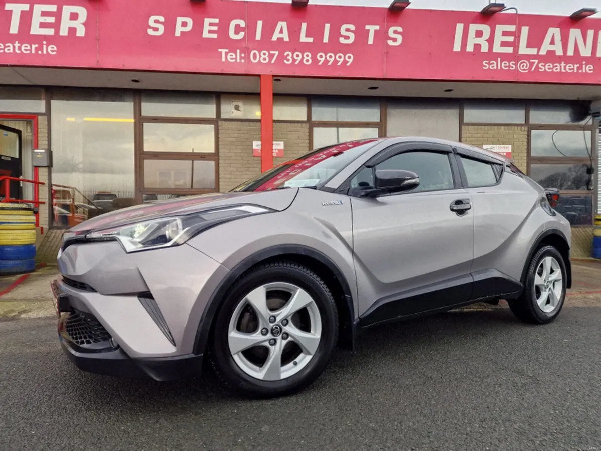 Toyota C-HR HYBRID LUNA 4DR AUTO - Image 4