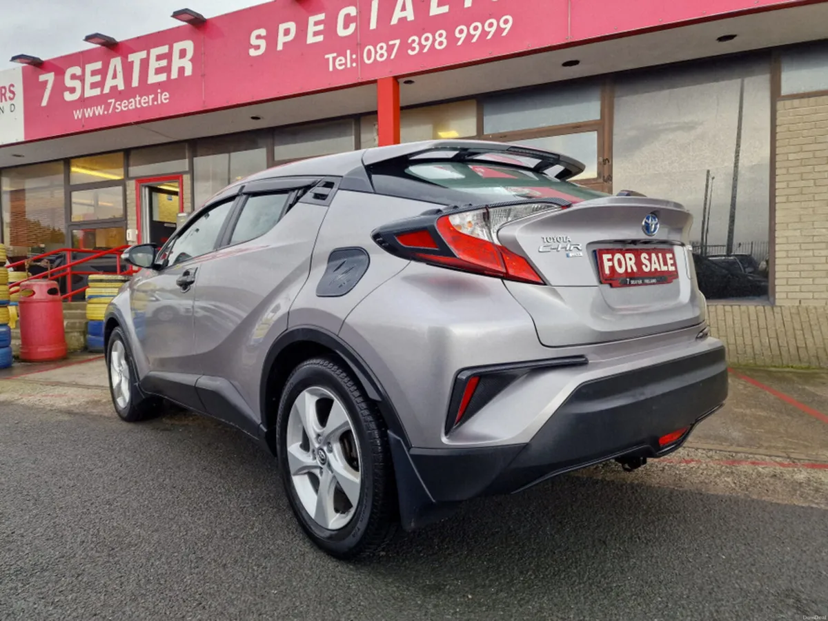 Toyota C-HR HYBRID LUNA 4DR AUTO - Image 2