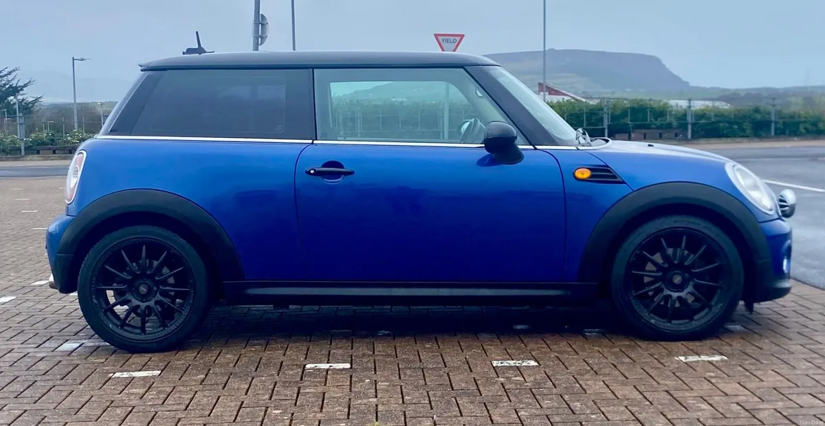 Mini Cooper D 2012, Taxed10/26, New NCT, 131000km - Image 4
