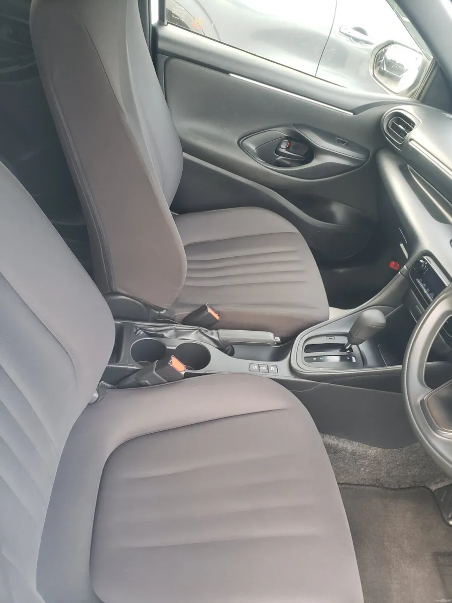 Toyota Yaris 2020 - Image 4