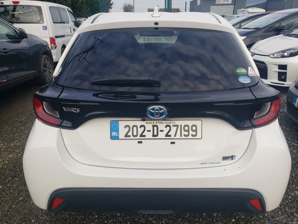 Toyota Yaris 2020 - Image 2