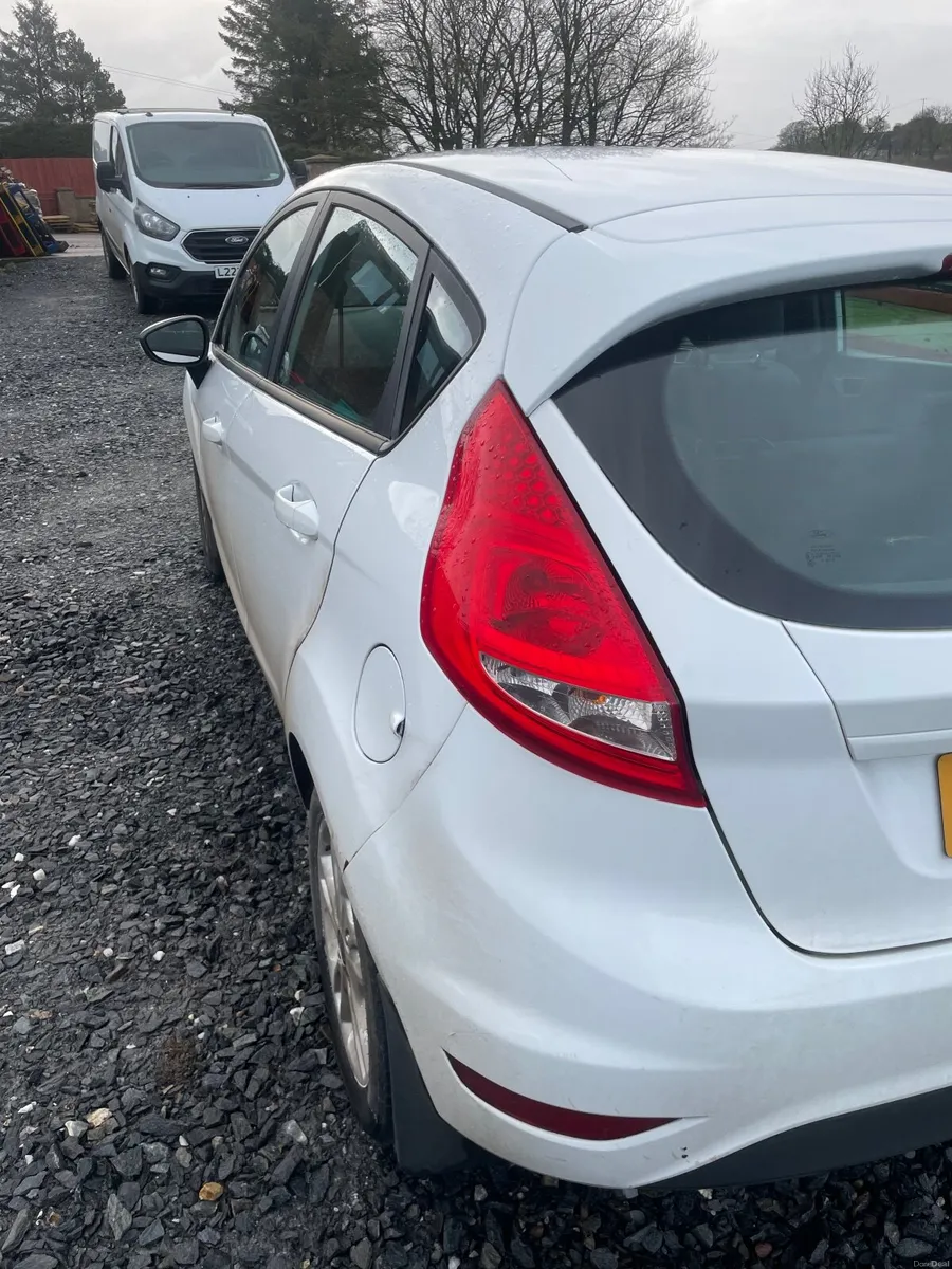 Ford Fiesta 2012 - Image 4