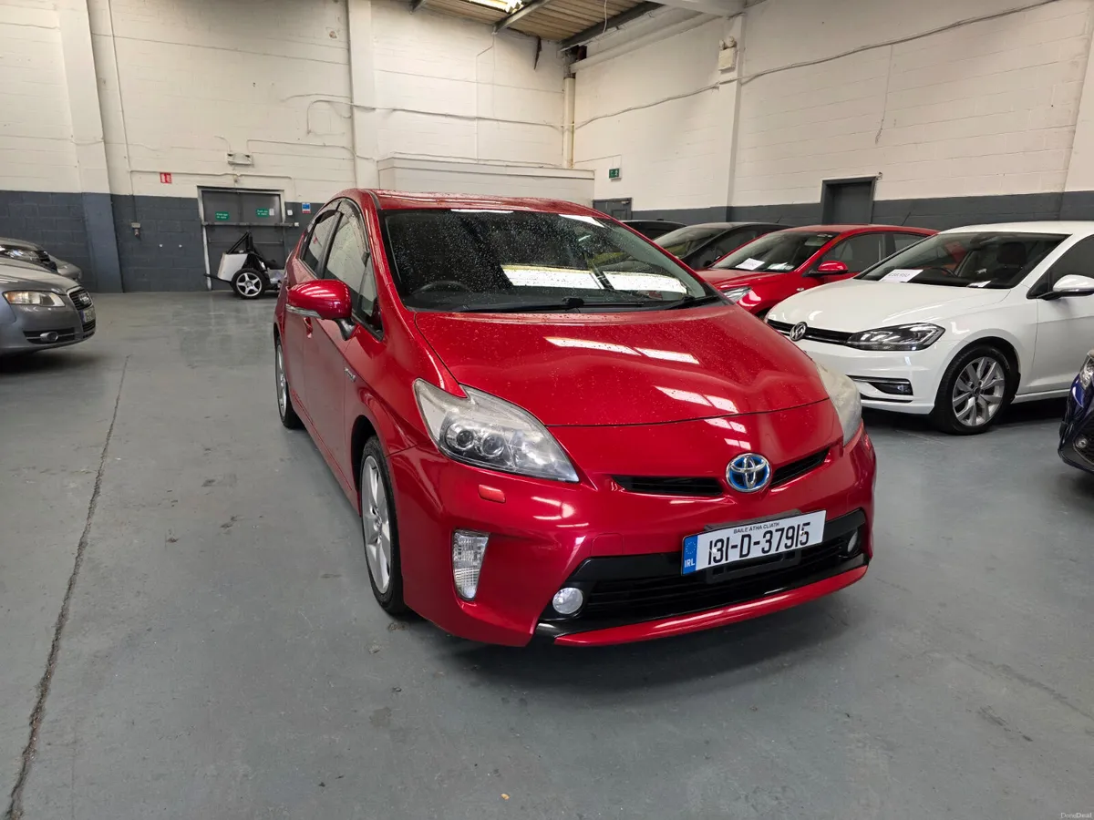 Toyota Prius 2013 - Image 1